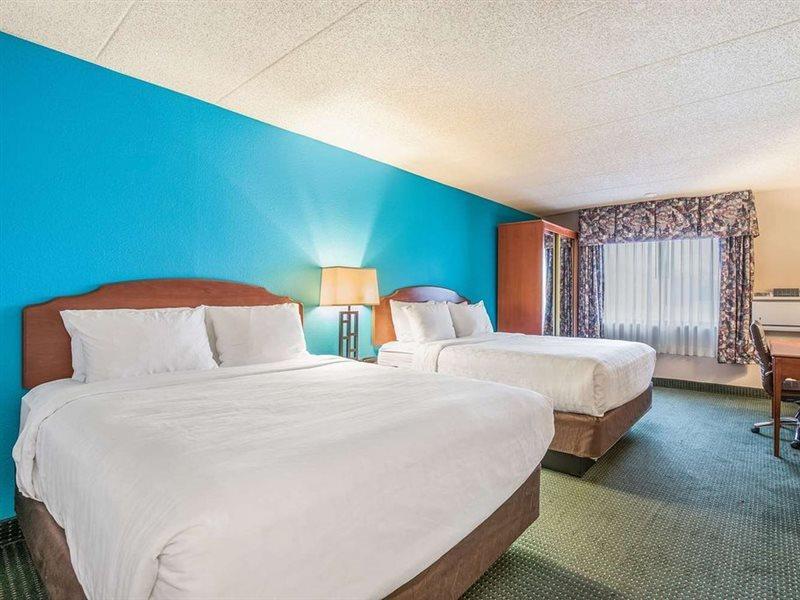 Americinn & Suites By Wyndham Baraboo Event Center Dış mekan fotoğraf