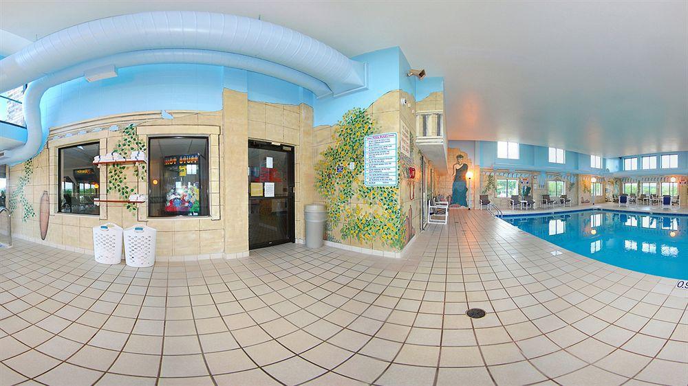 Americinn & Suites By Wyndham Baraboo Event Center Dış mekan fotoğraf
