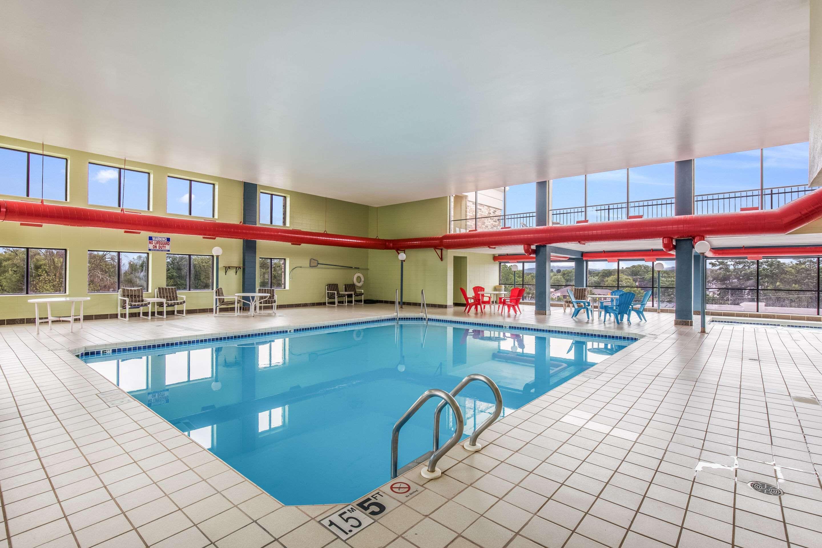 Americinn & Suites By Wyndham Baraboo Event Center Dış mekan fotoğraf