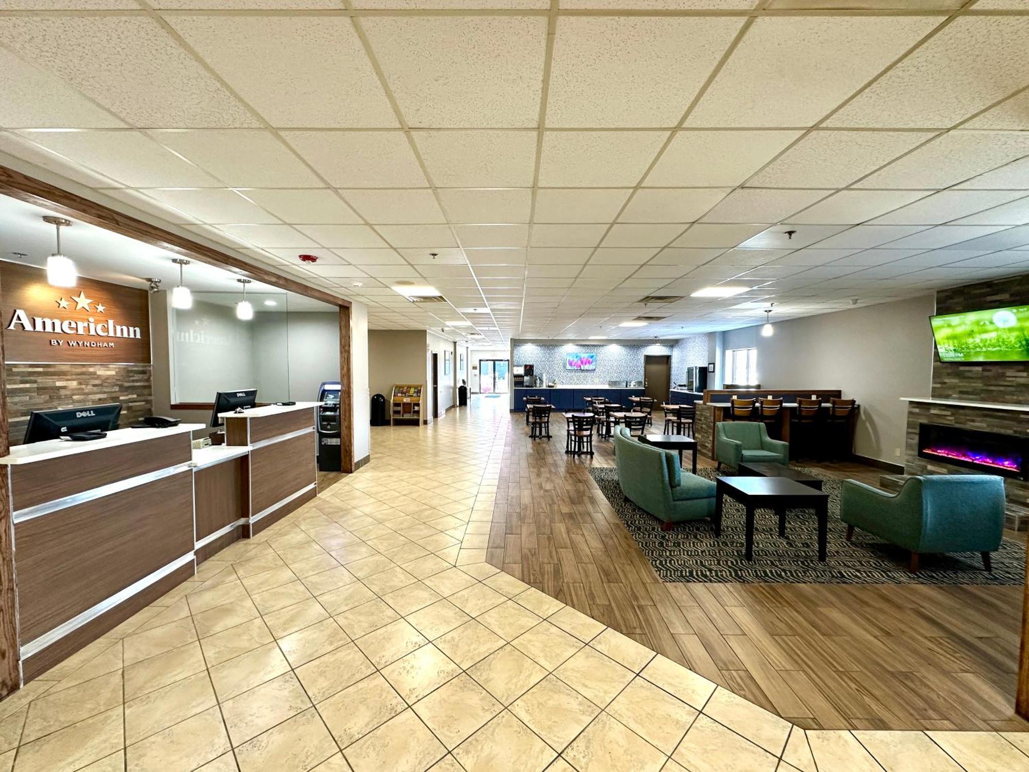 Americinn & Suites By Wyndham Baraboo Event Center Dış mekan fotoğraf