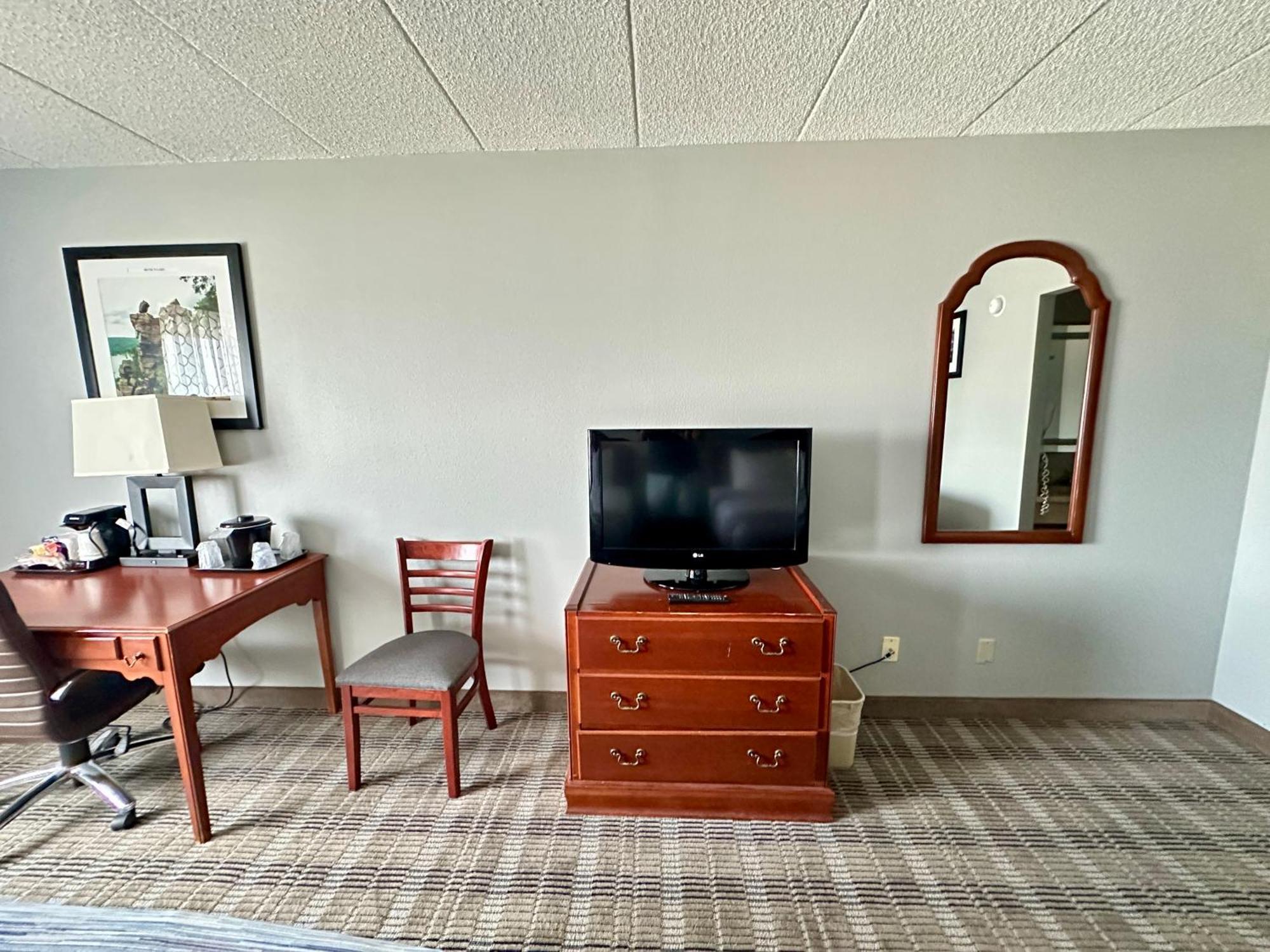 Americinn & Suites By Wyndham Baraboo Event Center Dış mekan fotoğraf