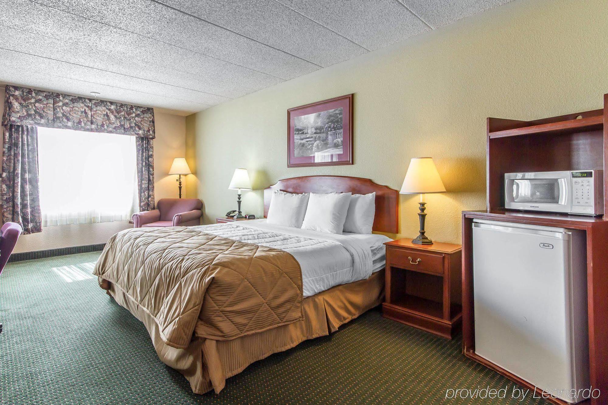 Americinn & Suites By Wyndham Baraboo Event Center Dış mekan fotoğraf