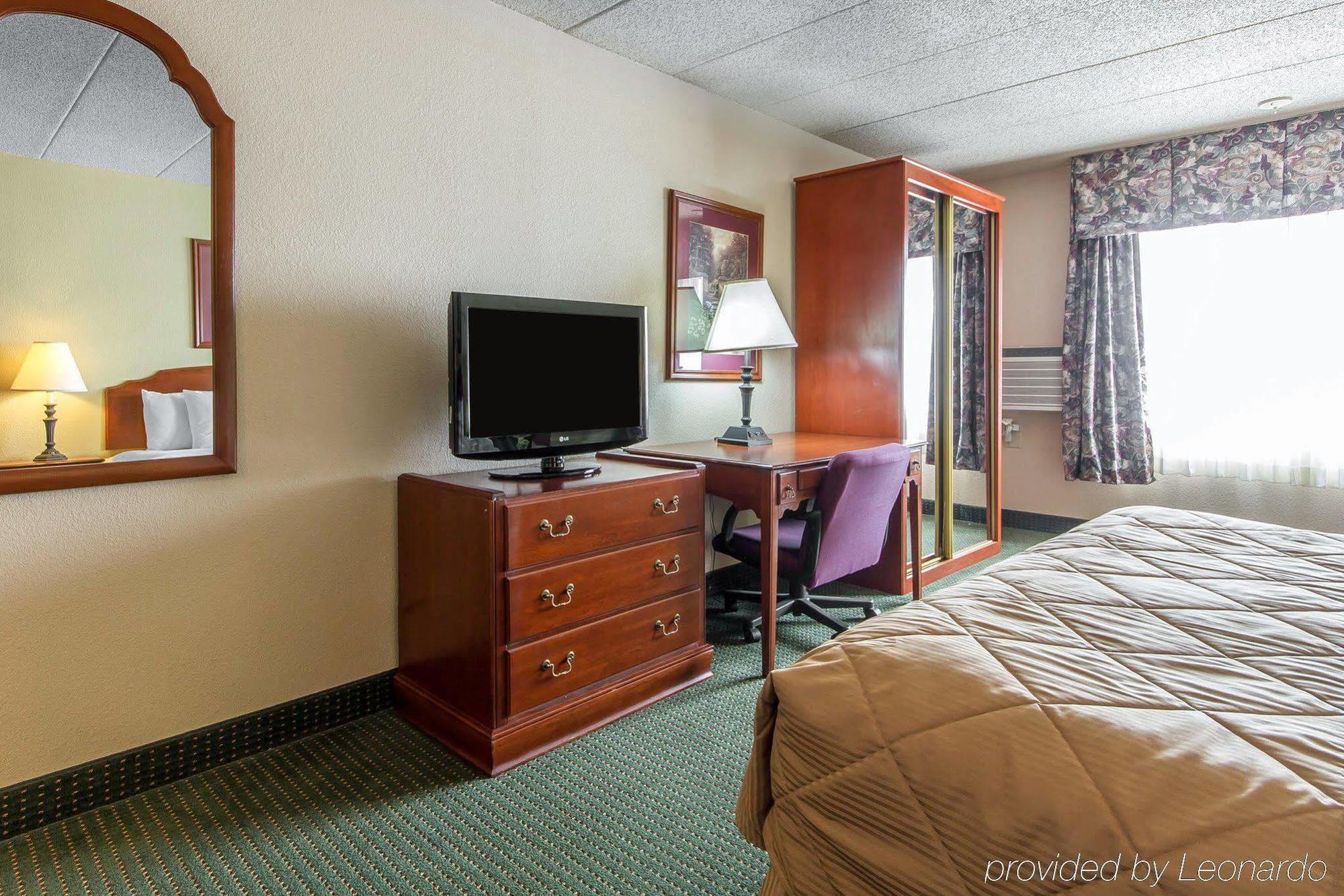 Americinn & Suites By Wyndham Baraboo Event Center Dış mekan fotoğraf