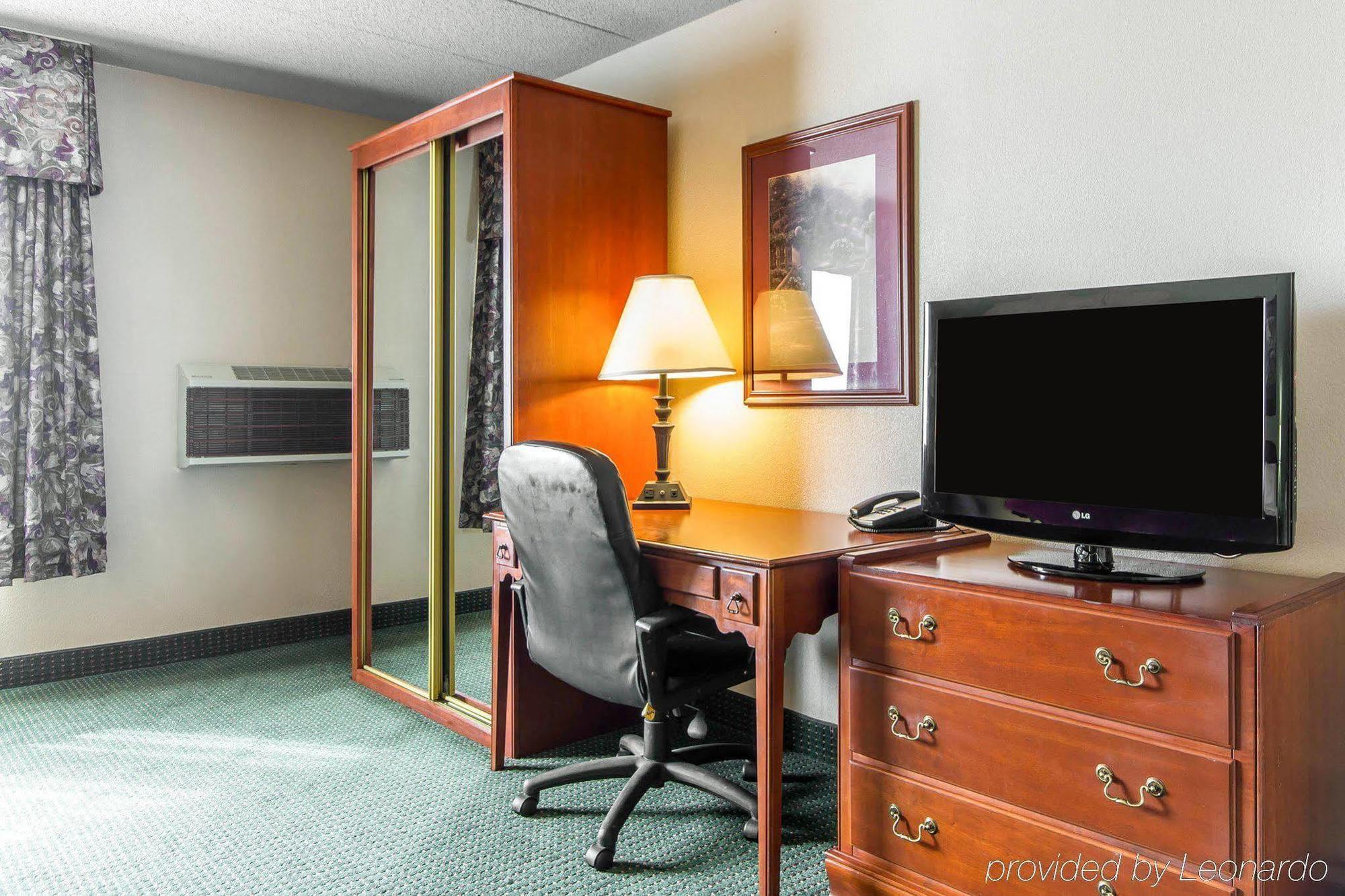 Americinn & Suites By Wyndham Baraboo Event Center Dış mekan fotoğraf